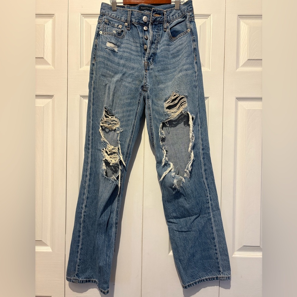 Aeropostale Ripped Boyfriend Jeans in Blue
